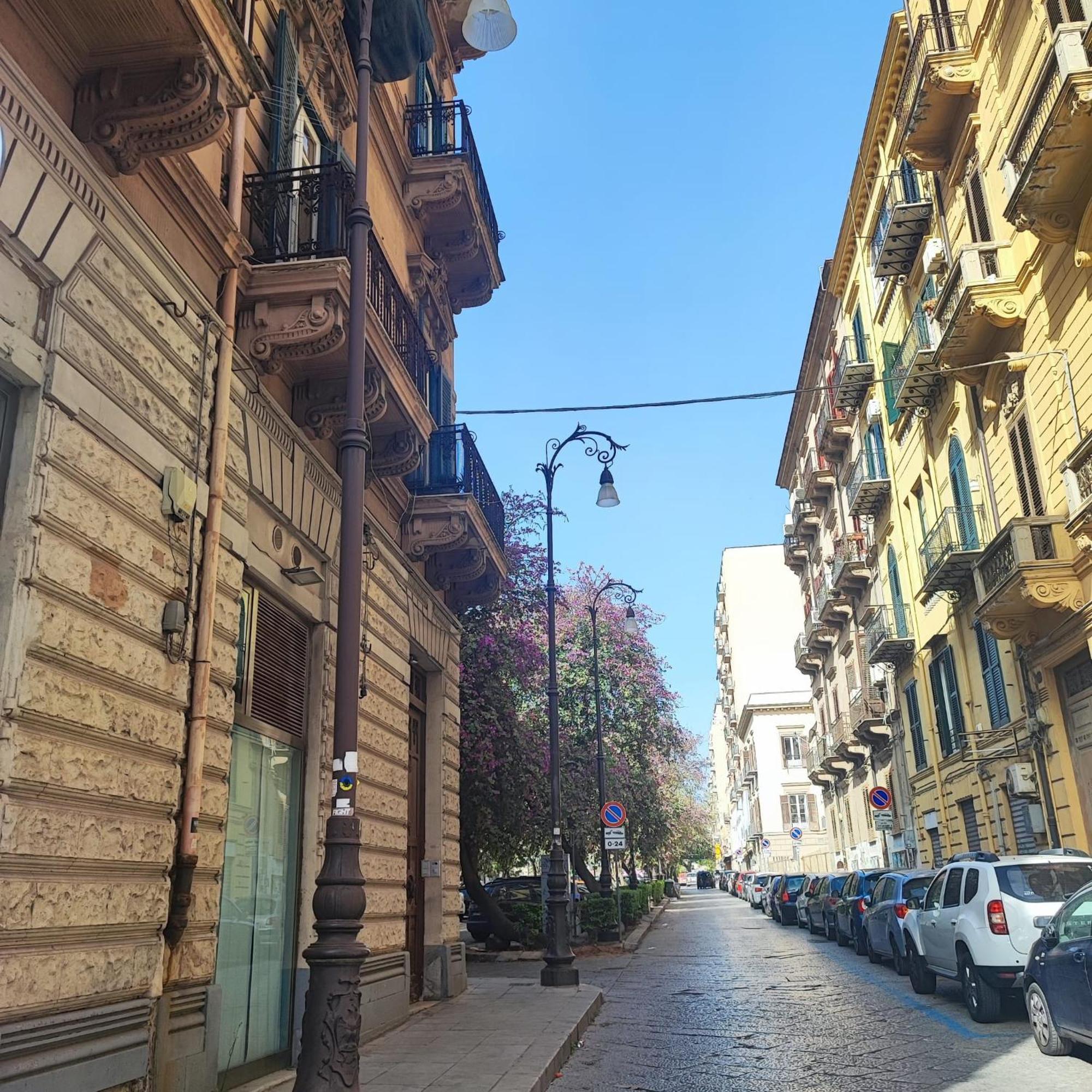 פלרמו Casa Vacanze Da Ruggero Al Massimo מראה חיצוני תמונה